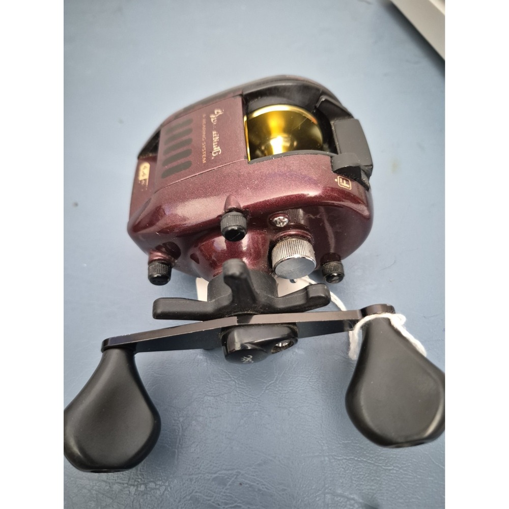 Browning Bait Cast Reel W Flippin Switch